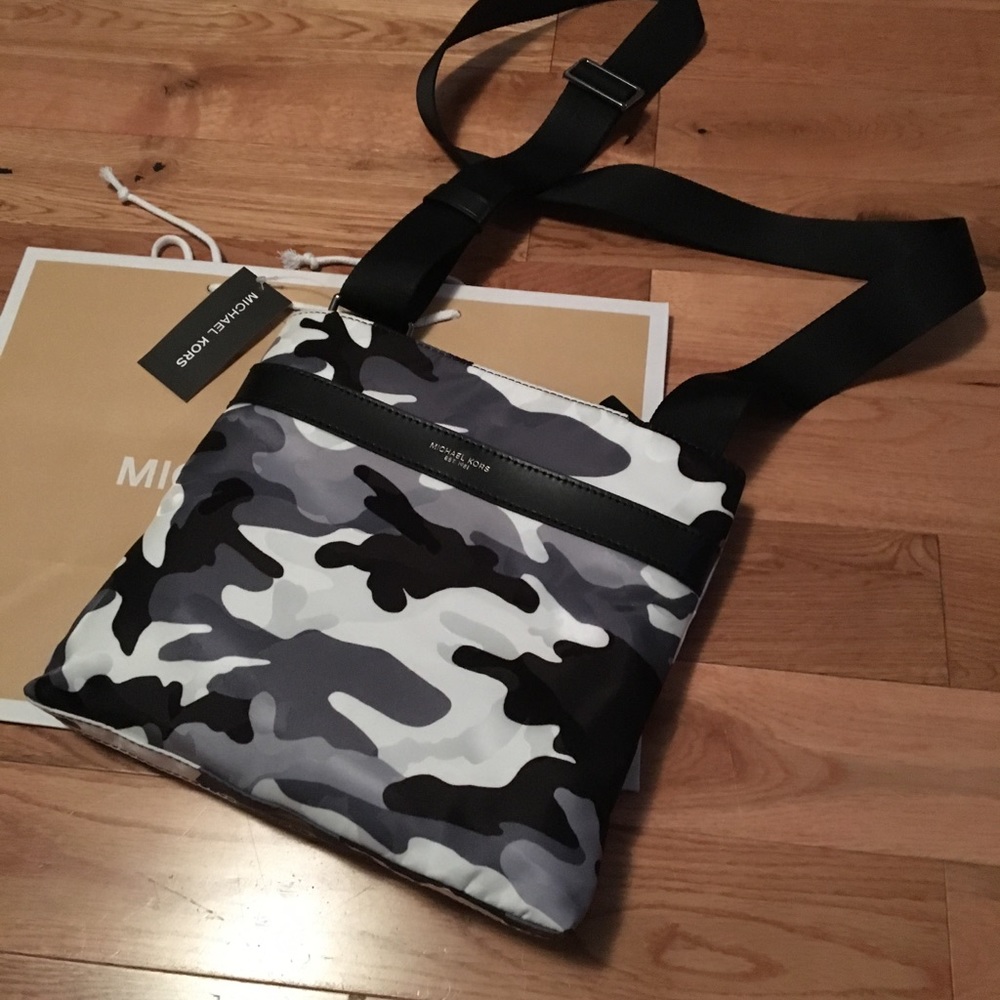 Brand New Micheal Kors Side Bag